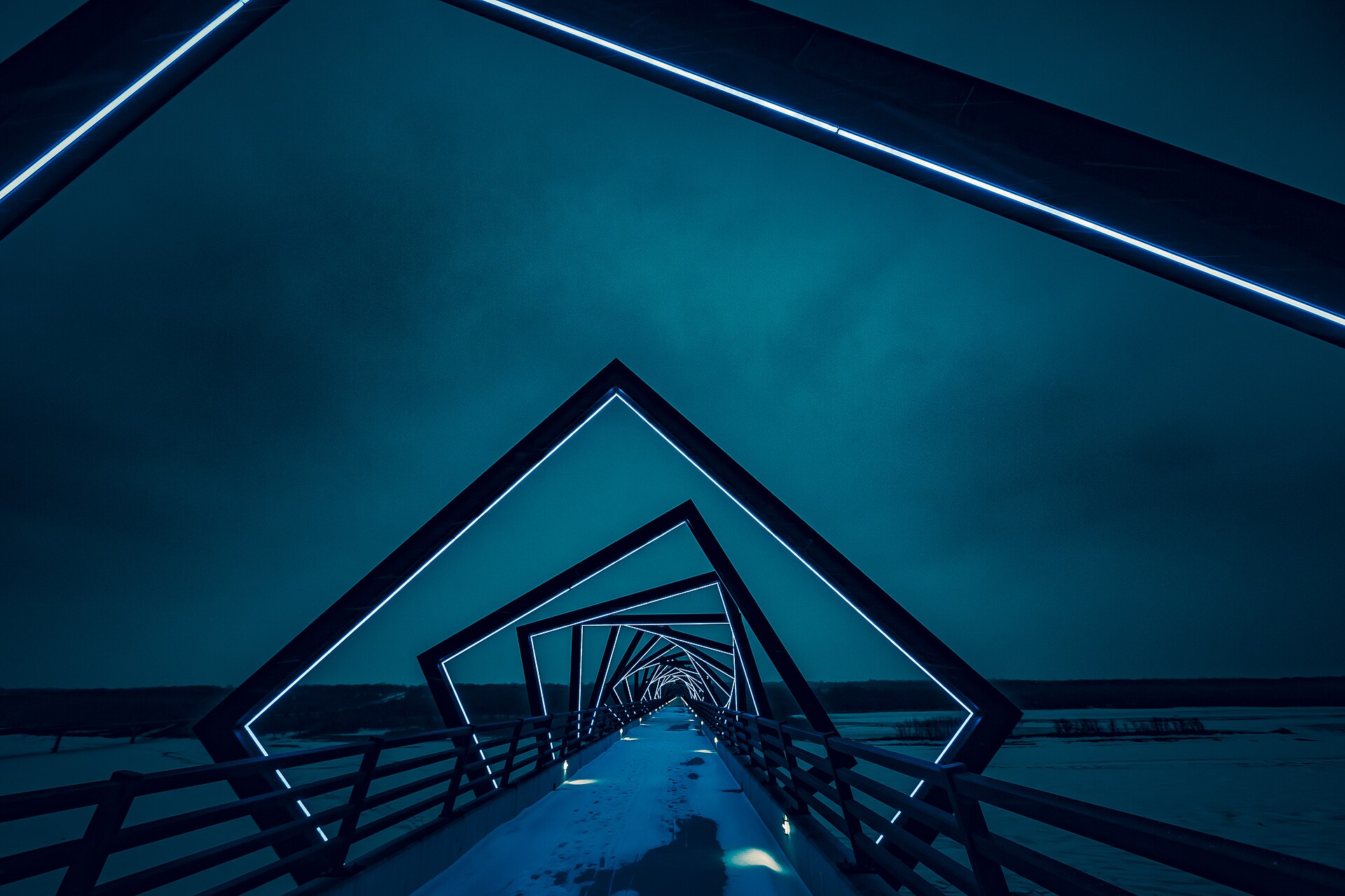 High Trestle Trail Bridge, Madrid, Iowa, United States (Unsplash F9o7u-CnDJk).jp