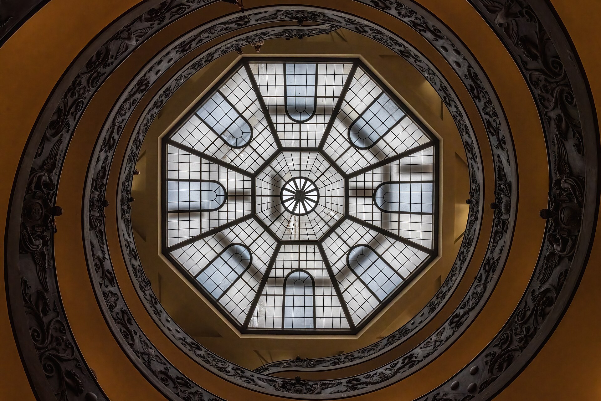 Spiral staircase in the Vatican Museums from bottom 02.jpg